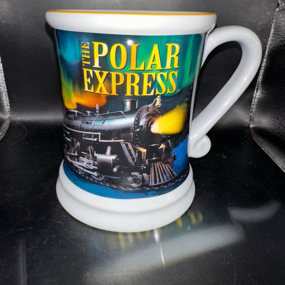 NWOT The Polar Express 3D Train Warner Bros Ceramic Coffee Mug 12oz